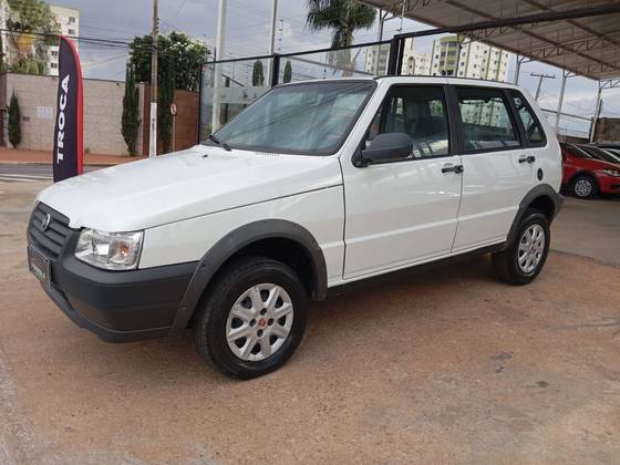 FIAT UNO 1.0 MPI MILLE WAY ECONOMY 8V FLEX 4P MANUAL FIAT UNO 1.0 MPI MILLE WAY ECONOMY 8V FLEX 4P MANUAL